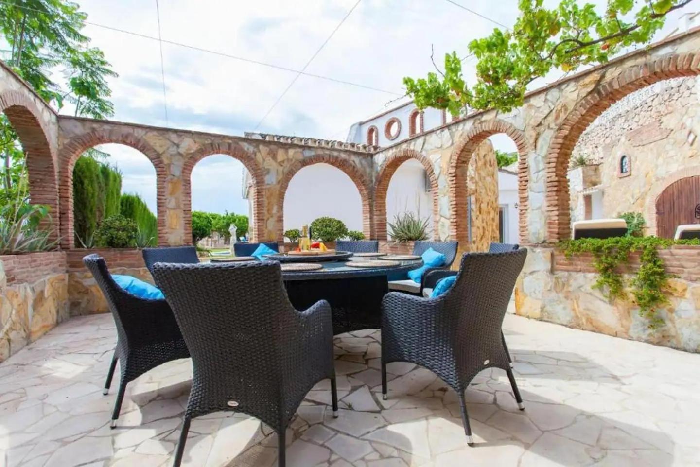 Summer Offers! Fabulous Luxury Villa Near The Beach Sleeps 8 Benalmádena Exterior photo