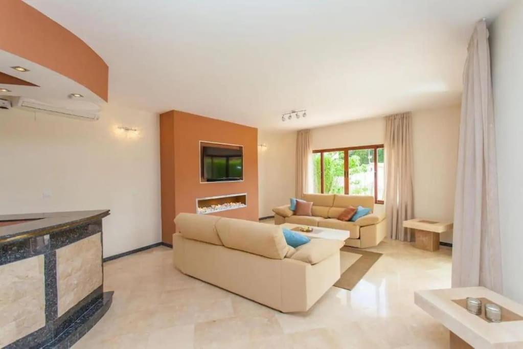 Summer Offers! Fabulous Luxury Villa Near The Beach Sleeps 8 Benalmádena Exterior photo