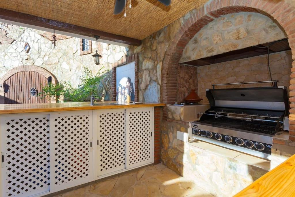 Summer Offers! Fabulous Luxury Villa Near The Beach Sleeps 8 Benalmádena Exterior photo