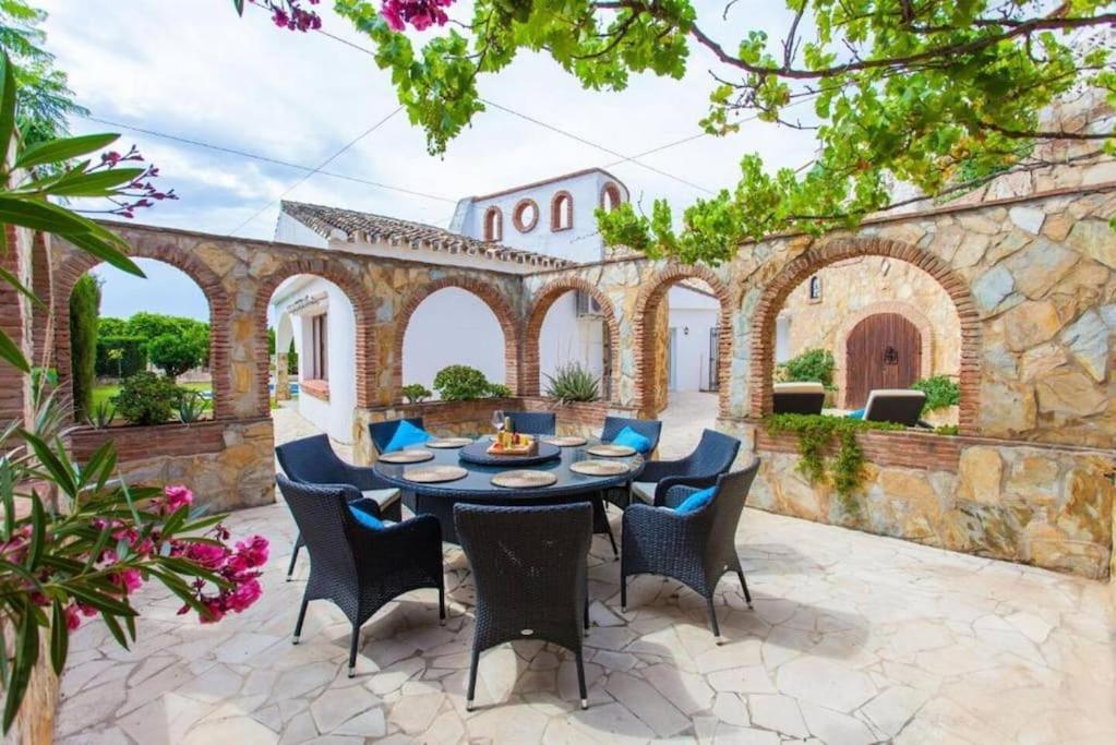 Summer Offers! Fabulous Luxury Villa Near The Beach Sleeps 8 Benalmádena Exterior photo