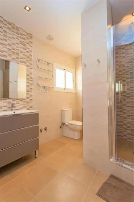 Summer Offers! Fabulous Luxury Villa Near The Beach Sleeps 8 Benalmádena Exterior photo
