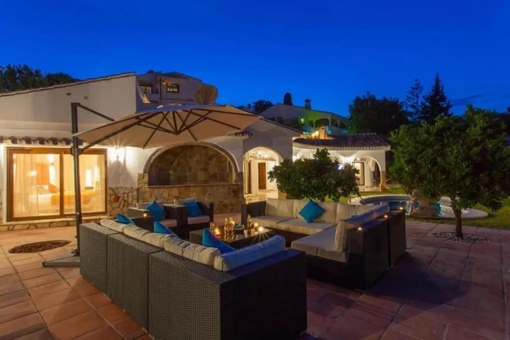 Summer Offers! Fabulous Luxury Villa Near The Beach Sleeps 8 Benalmádena Exterior photo
